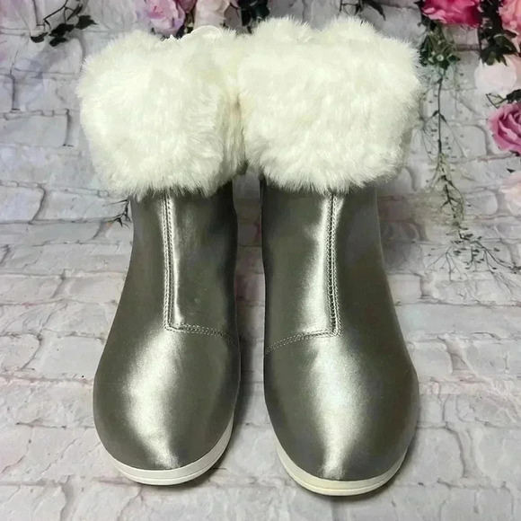 DKNY Abri wedge fur booties winter warm size 7 - Picture 2 of 7